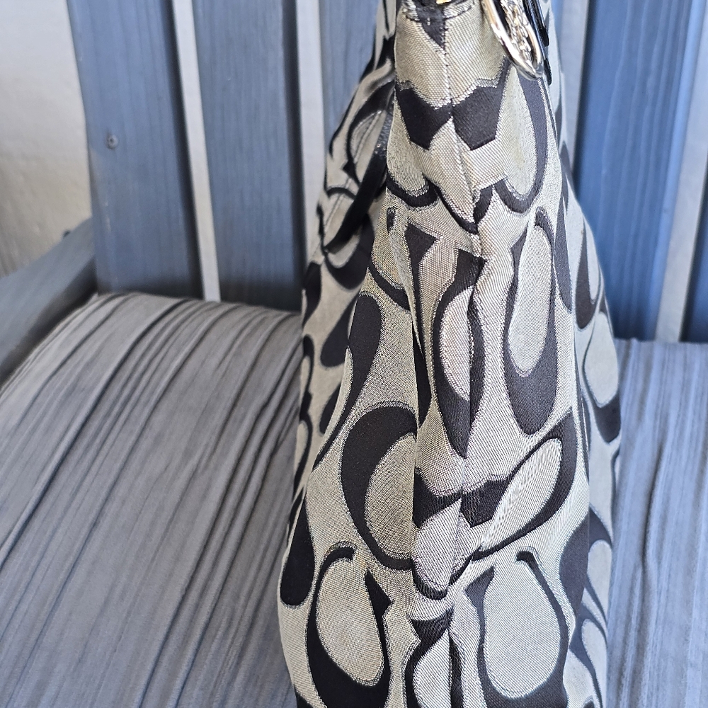 Coach Poppy Black and Silver Signature Patterned Tote 17.5" wide x 13" high x 7" - Picture 6 of 11
